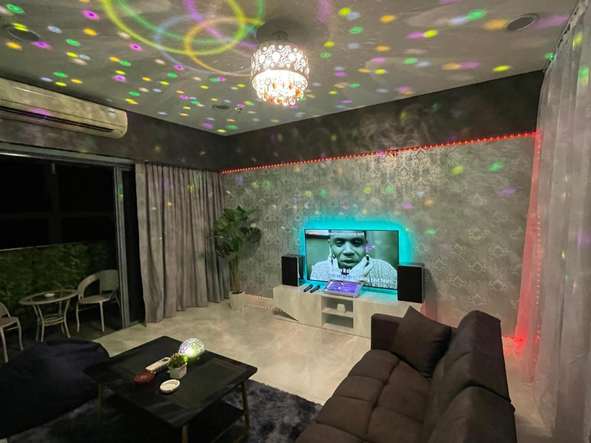 Mercu Summer Suite Klcc With Karaoke & Playstation Kuala Lumpur Ngoại thất bức ảnh